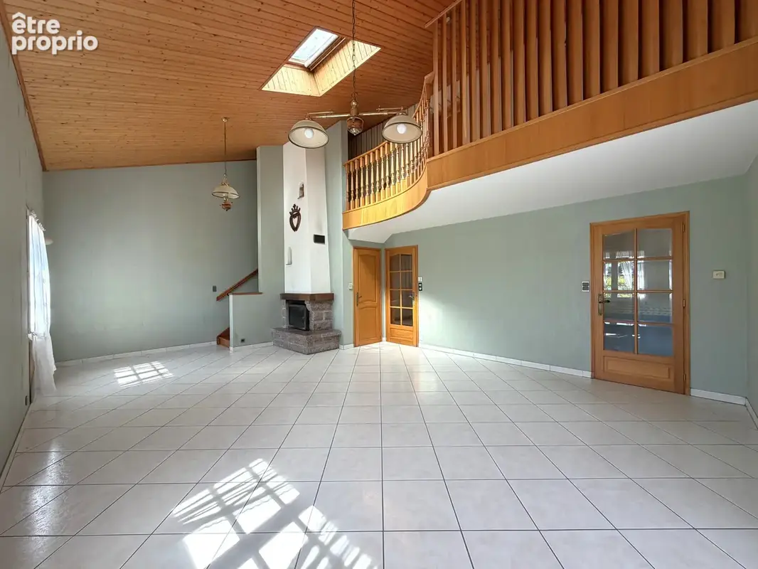 Entre AIZENAY et CHALLANS, à proximité du lac de Maché, agréable maison de pl-pied sur 1 038 m2 de terrain - photo 6