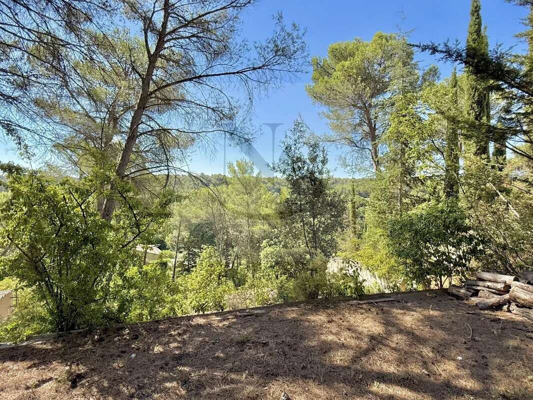 Aix-en-provence / terrain constructible aux portes du centre-ville - photo 3