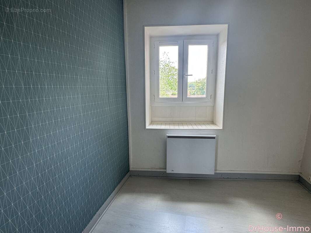 Maison 70 m² à Agonac  - photo 8