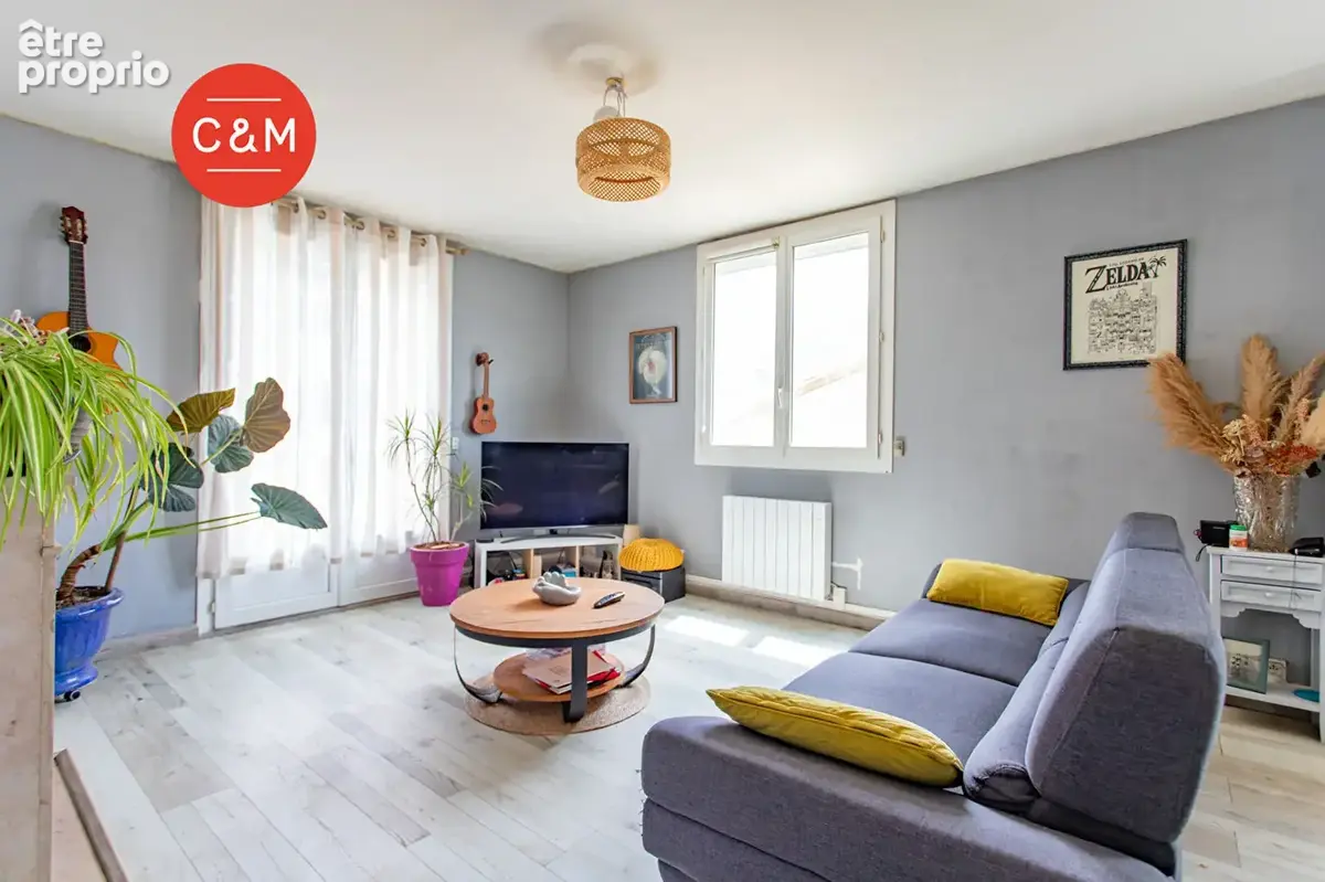 REZE BALINIERE - Maison divisée en trois logements - photo 2