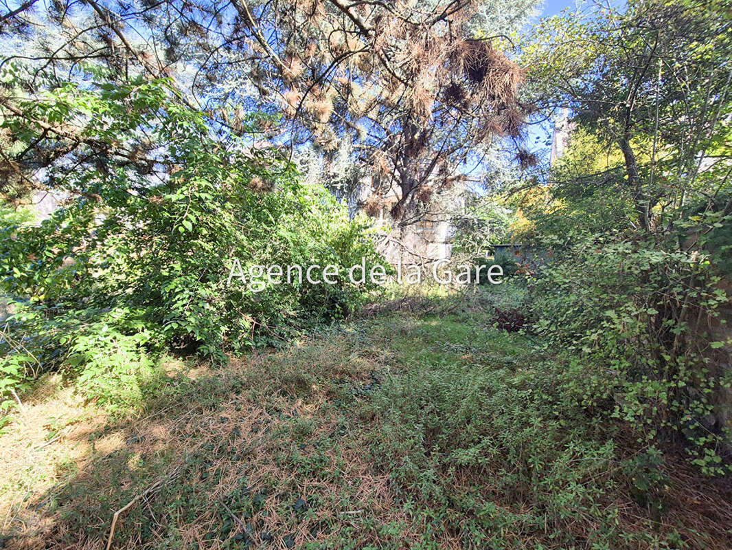 Terrain à SARTROUVILLE