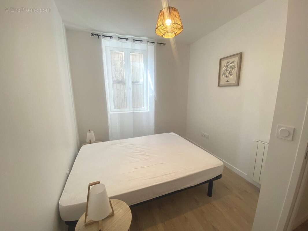CHAMBRE 1ER ETAGE