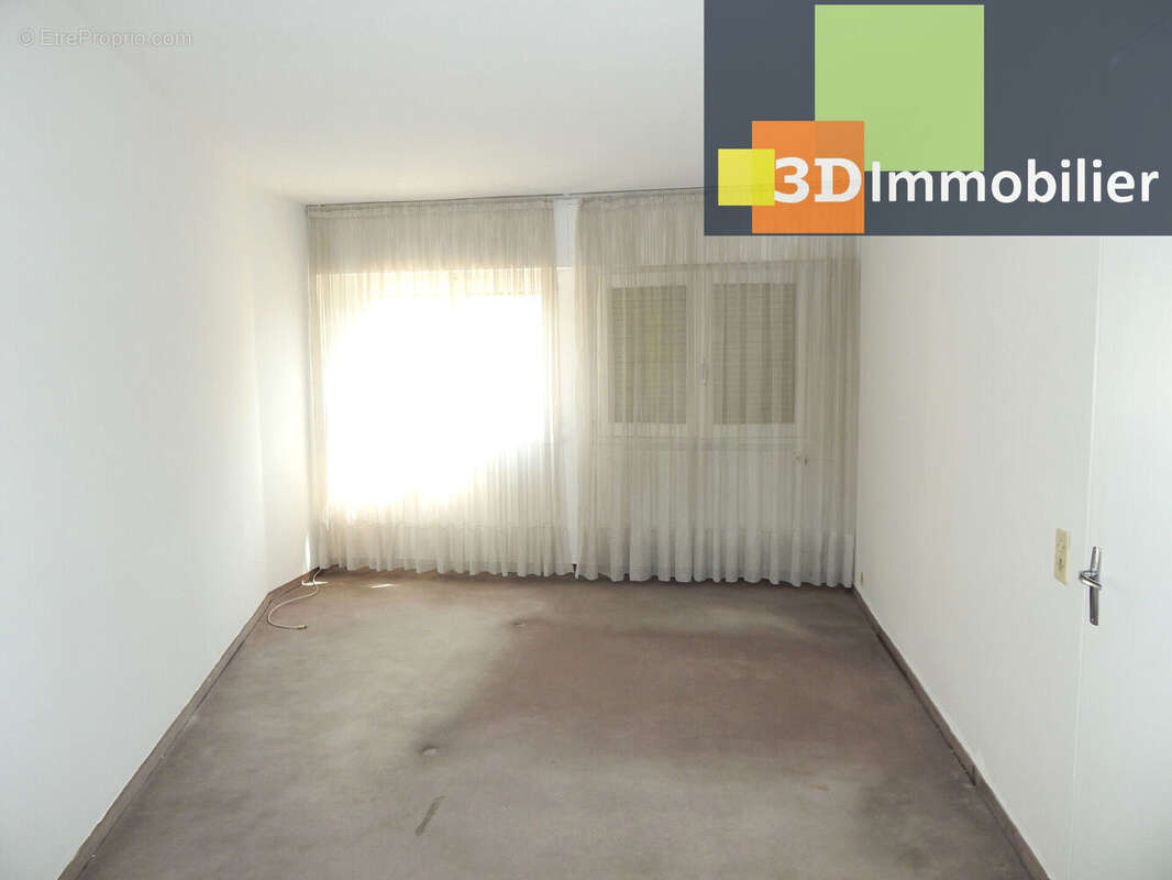 Photo 7 - Appartement à LONS-LE-SAUNIER