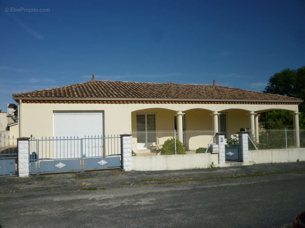 Maison à FUMEL