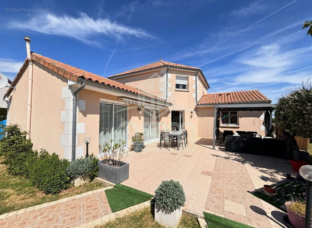 Maison à NOYANT-DE-TOURAINE