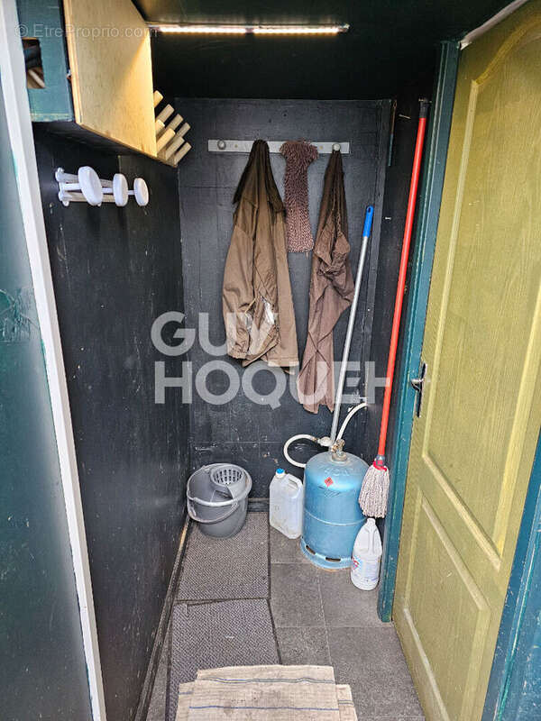 Terrain à CRICQUEVILLE-EN-BESSIN