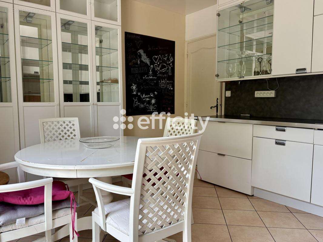 Maison à SAINT-CHERON