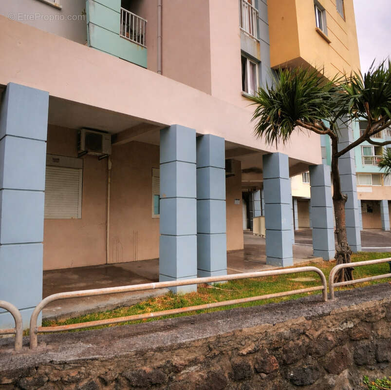 Commerce à SAINT-JOSEPH