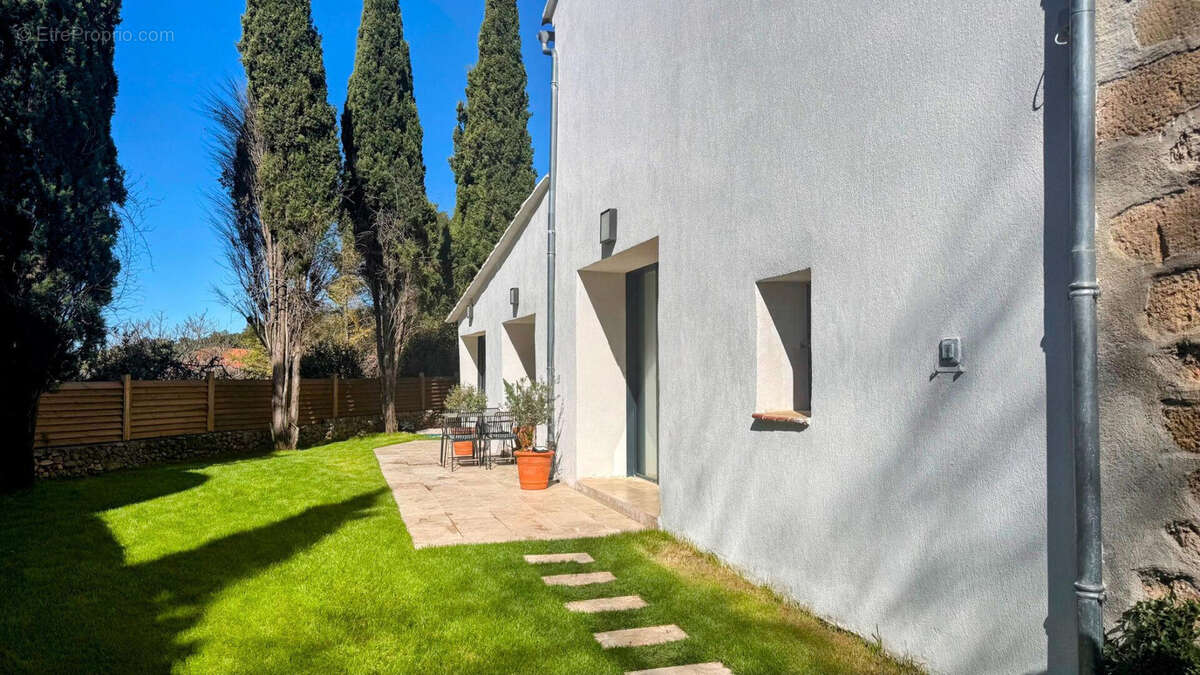 Appartement à LE THOLONET