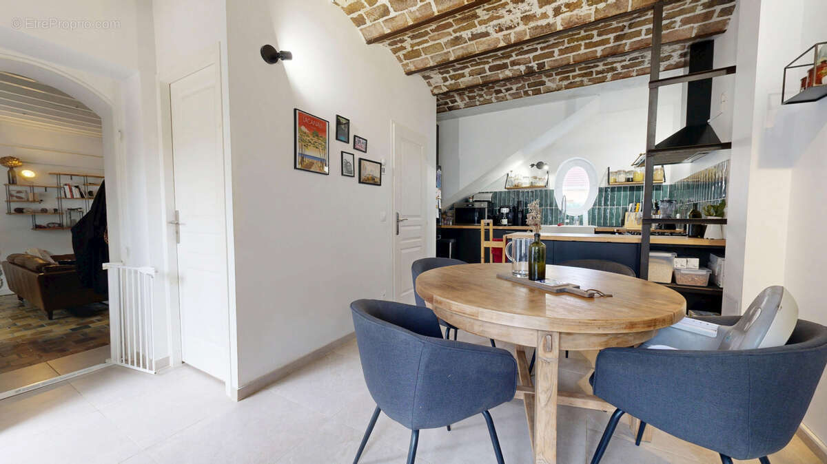 Maison à NEAUPHLE-LE-VIEUX