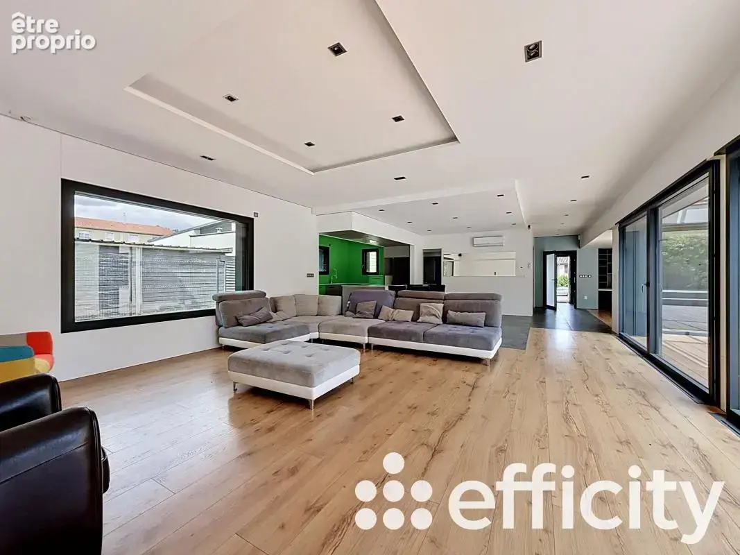 Maison 6 pièces 235 m² à vendre à Communay (69360) - photo 13