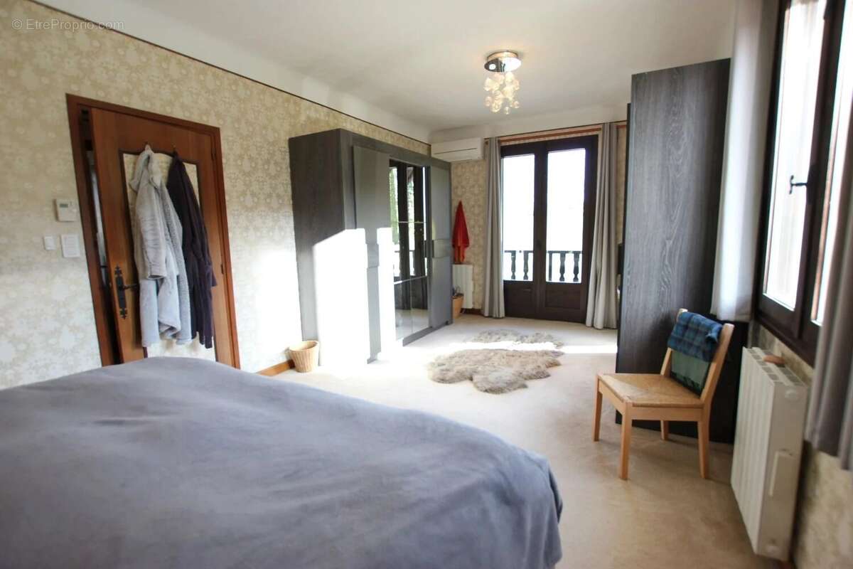 Maison individuelle haut de gamme avec piscine, située au cœur d'un magnifique parc privé - photo 5