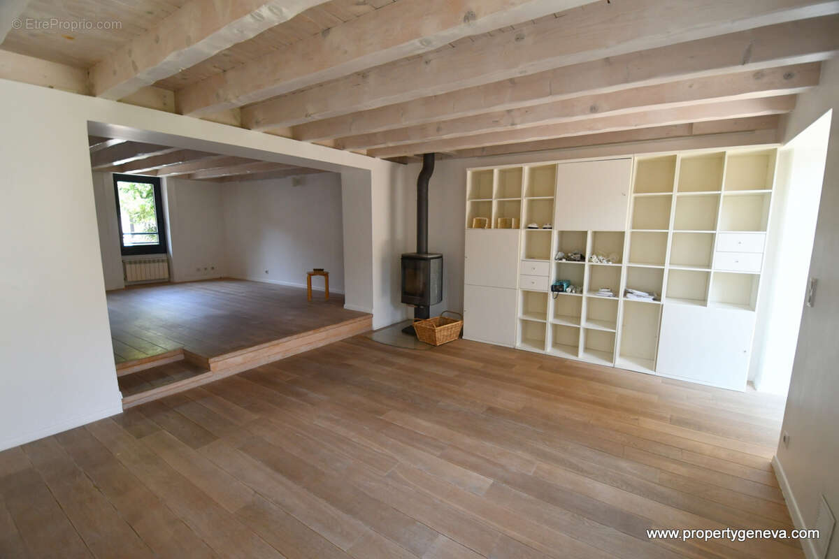 Maison à FERNEY-VOLTAIRE