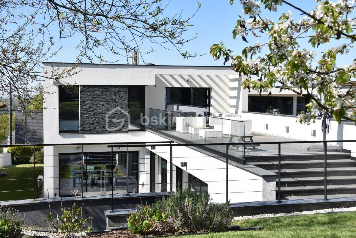 Maison à VILLEVAUDE