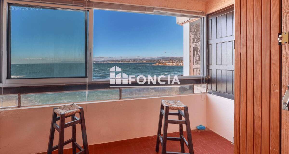 Appartement à SIX-FOURS-LES-PLAGES