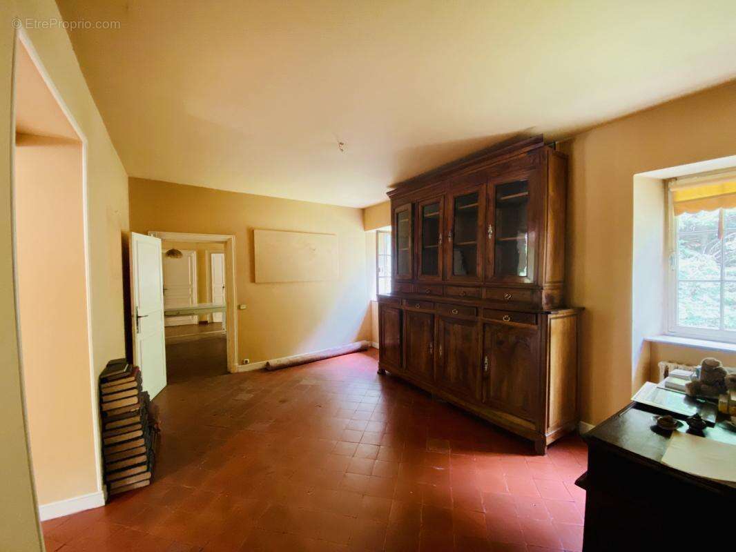 Maison à LES MARTYS