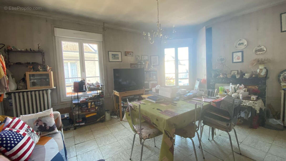 Maison à MONTRICHARD