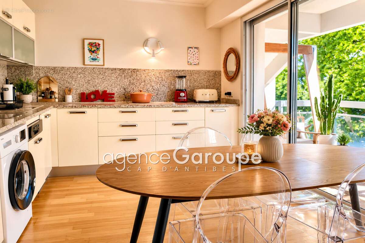 Appartement 68 m² à Antibes  - photo 3