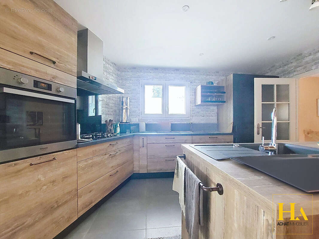 Maison à ROMANS-SUR-ISERE