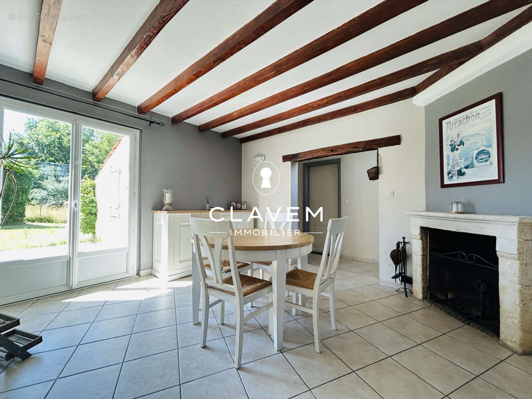 Maison 148 m² à Cavignac  - photo 5