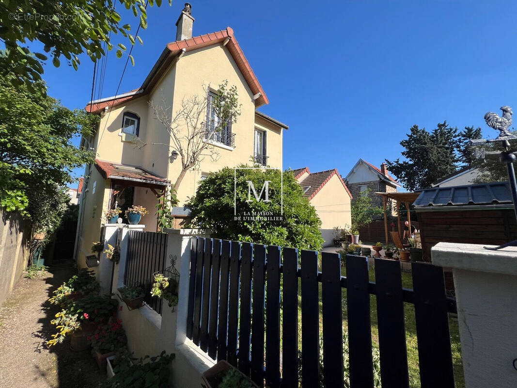 Maison à MAISONS-LAFFITTE