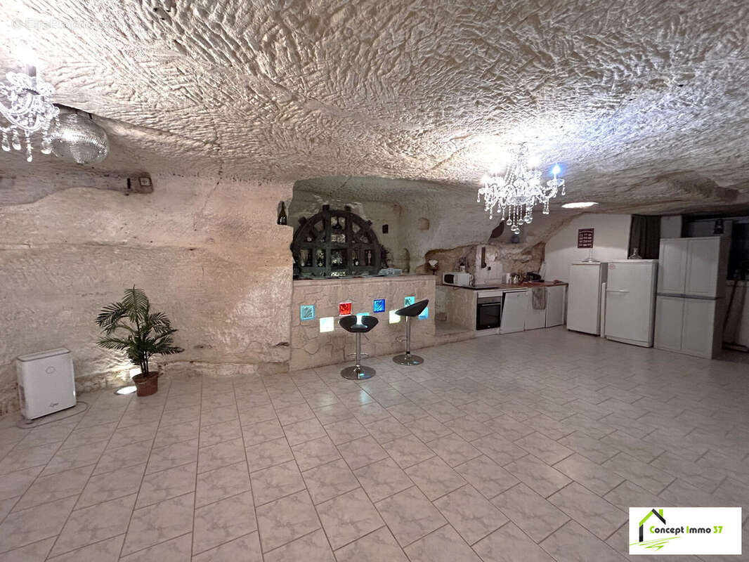 Maison à MONTLOUIS-SUR-LOIRE