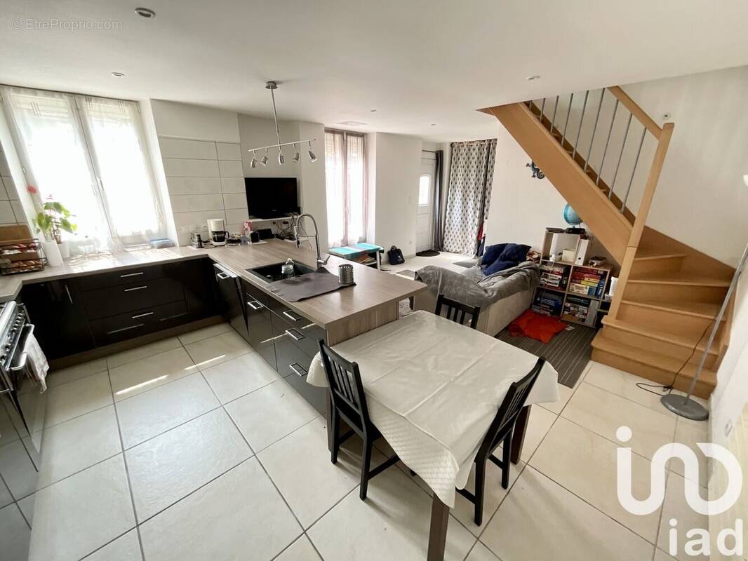 Photo 1 - Maison à BOISSY-LE-CUTTE