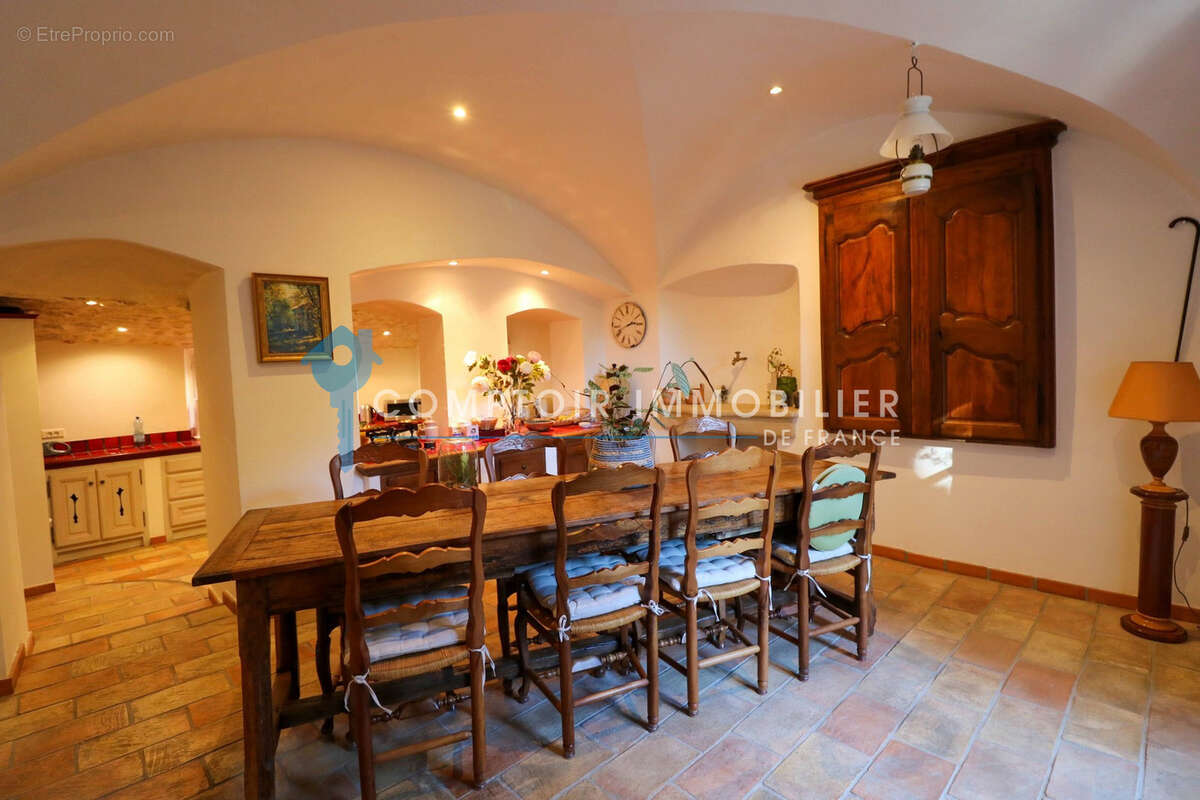 Maison à QUISSAC