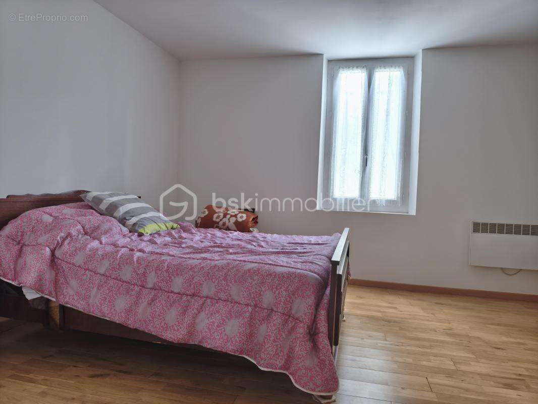 Maison trois chambres,  avec dépendances et terrain - photo 6