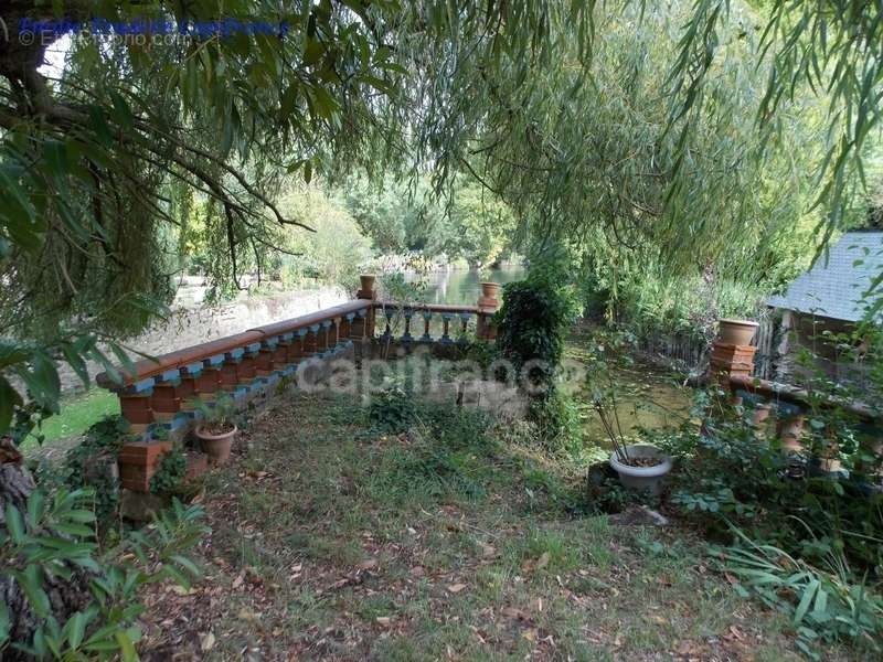 Maison à LA CHARTRE-SUR-LE-LOIR