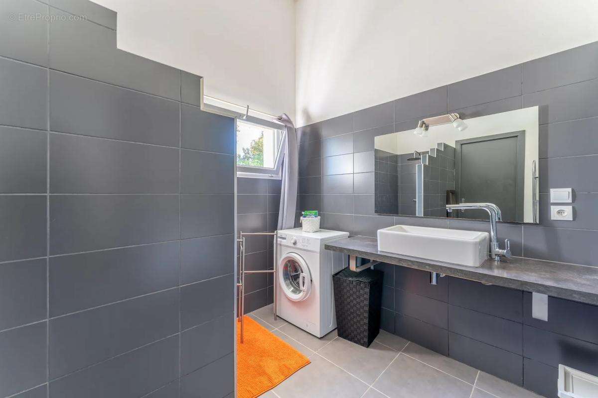 Maison à SAINT-MARTIN-DU-BOIS