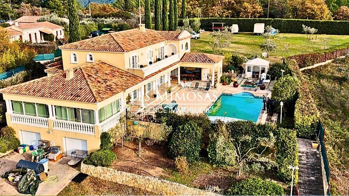 Maison à TRANS-EN-PROVENCE