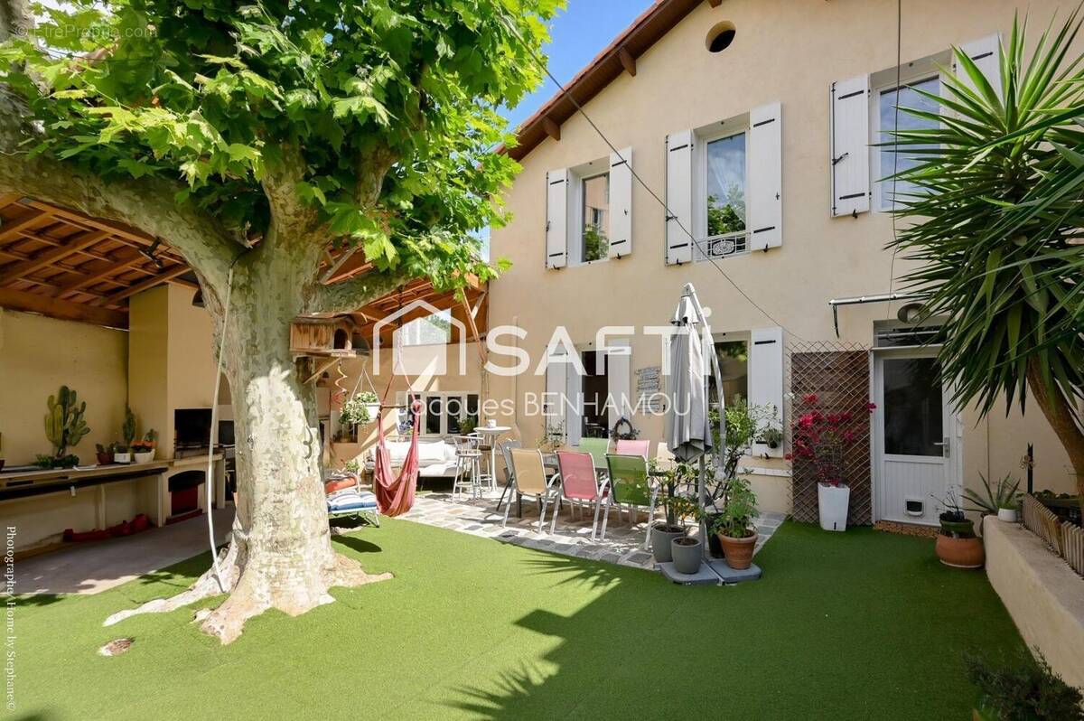 Photo 1 - Maison à MARSEILLE-13E