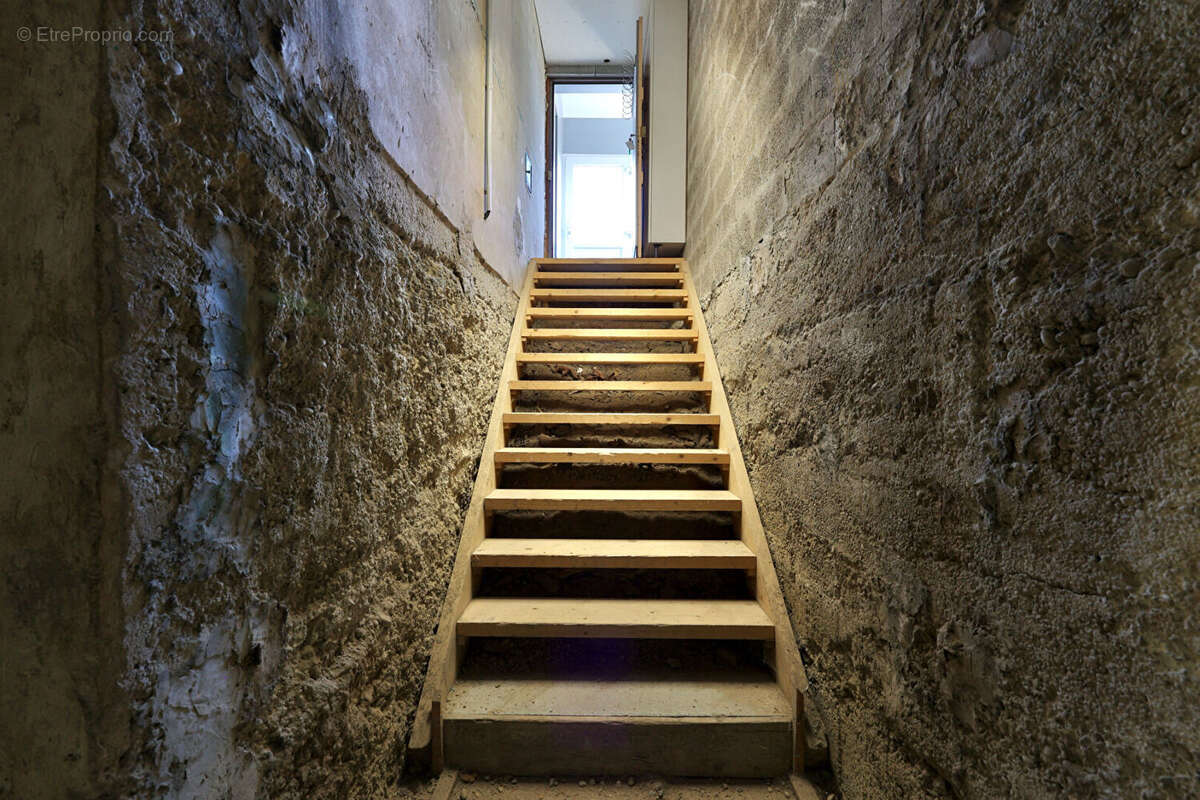 Maison à SAINT-MAURICE-DE-BEYNOST