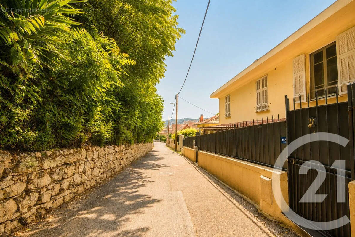 Appartement 62 m² à Nice  - photo 13