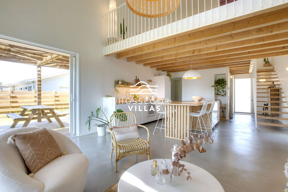 Maison à SAUBION