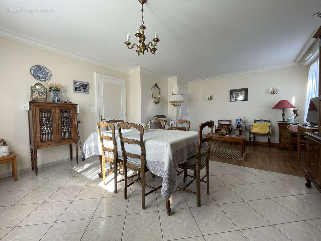 Maison à SAINT-GEREON