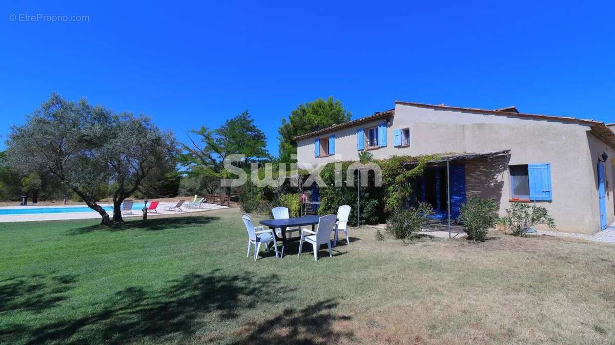 Maison à LOURMARIN