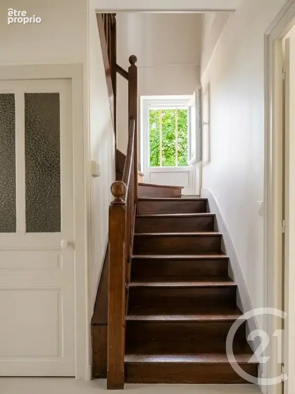 Maison 5 pièces 106 m² à vendre à La Charite-Sur-Loire (58400) - photo 8