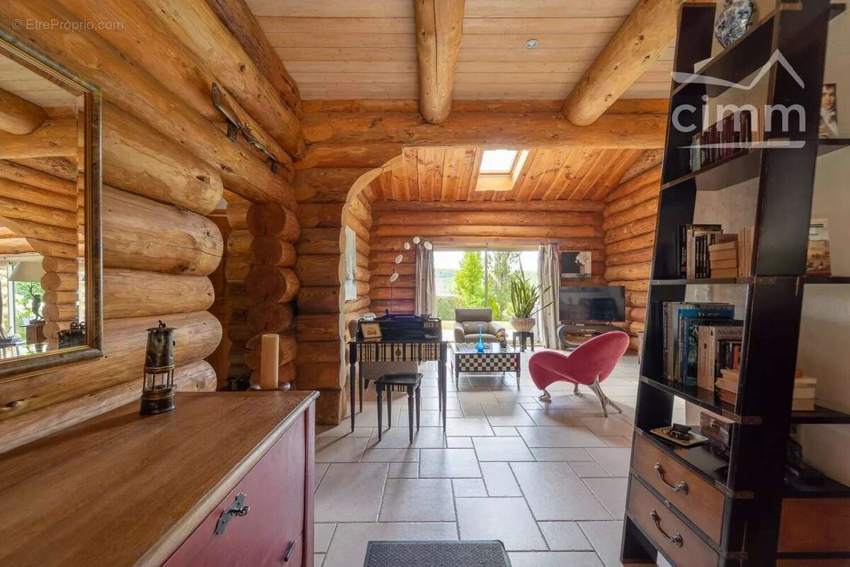 Maison en fuste 4 chambres à La Fermeté - photo 7