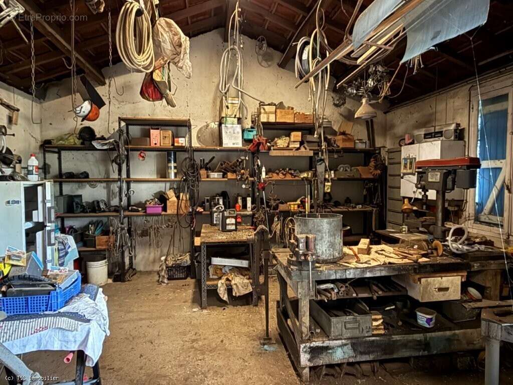 Maison à VERTEUIL-SUR-CHARENTE