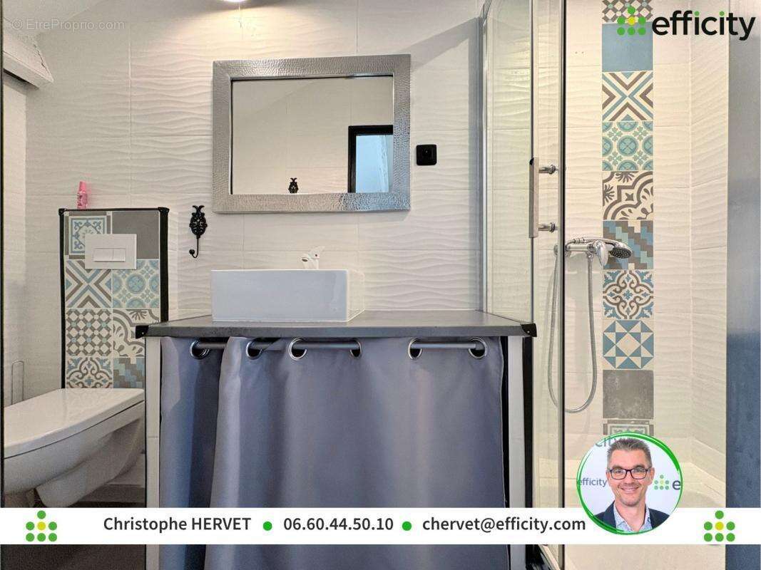 Maison à RUELLE-SUR-TOUVRE