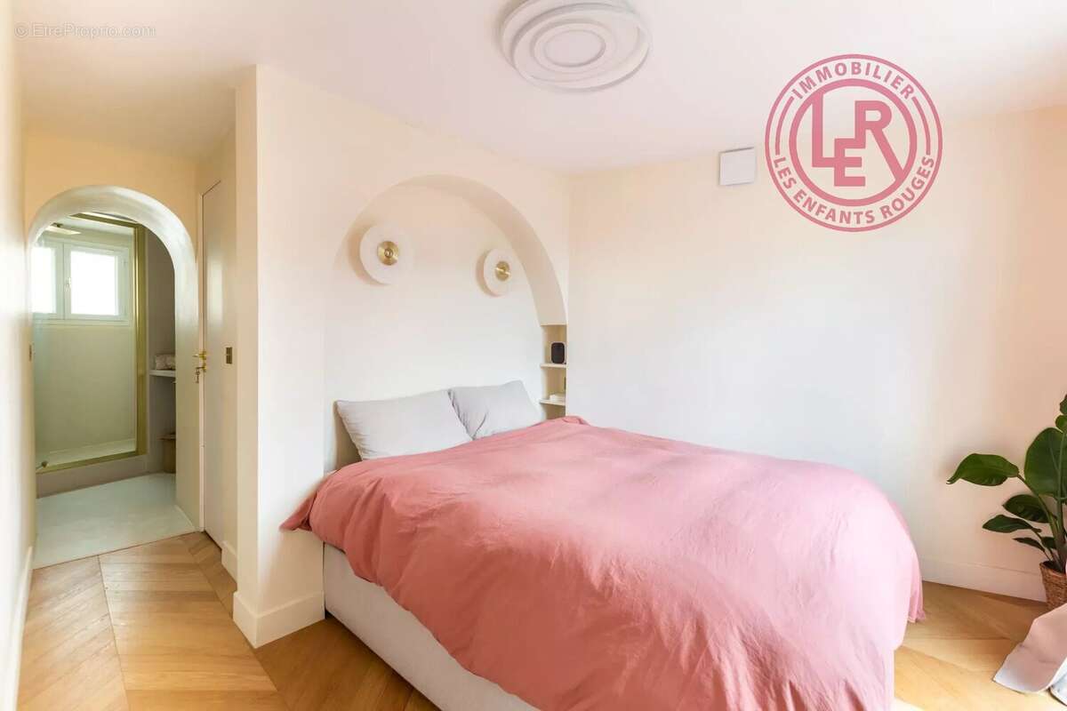 Appartement à PARIS-10E