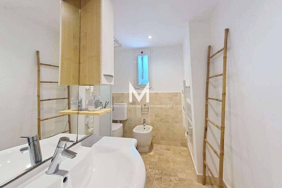 Maison à PLAN-DE-LA-TOUR