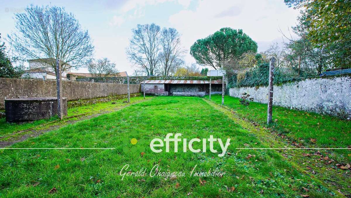 Maison à SAINT-COLOMBAN