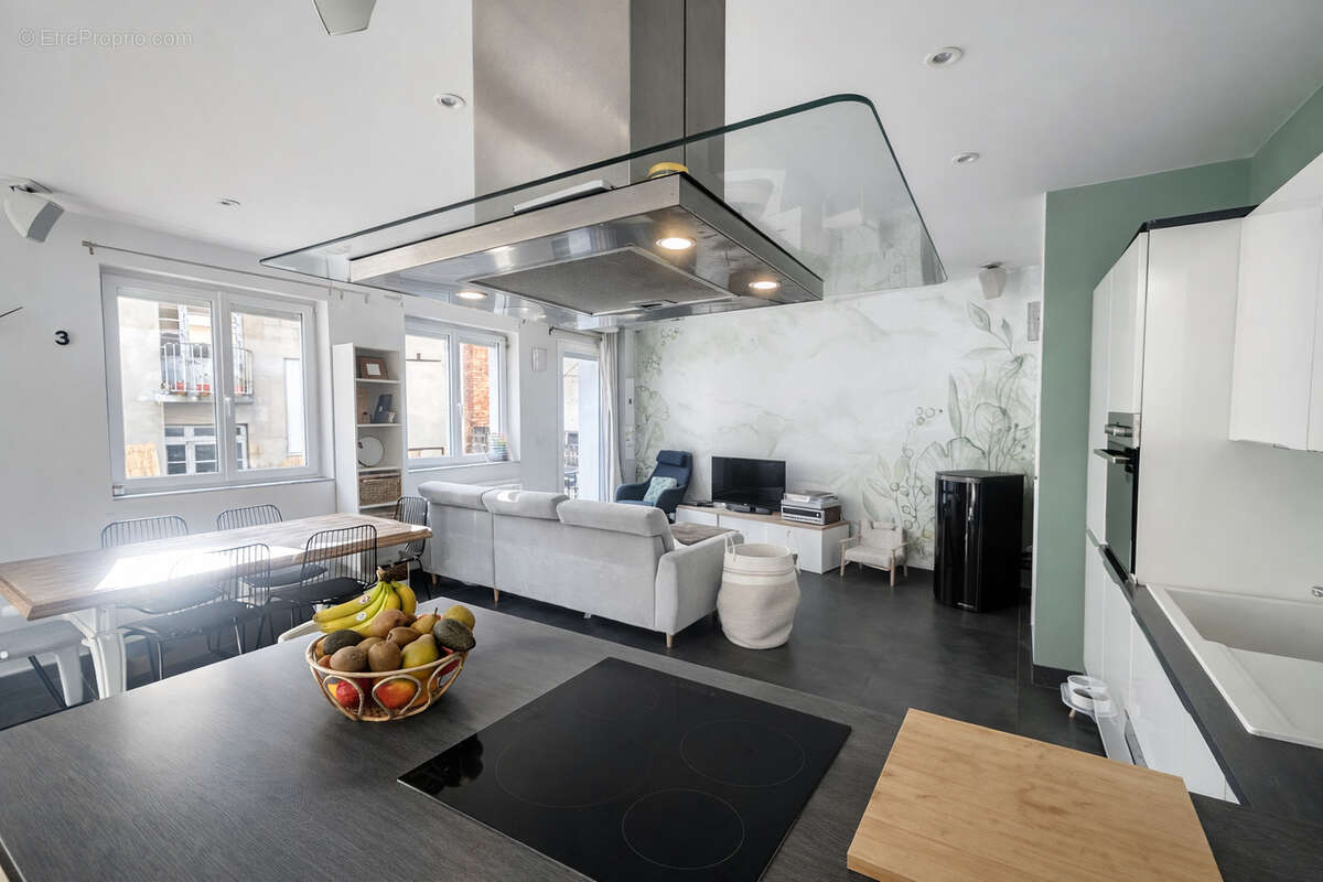 Appartement à SAINT-ETIENNE