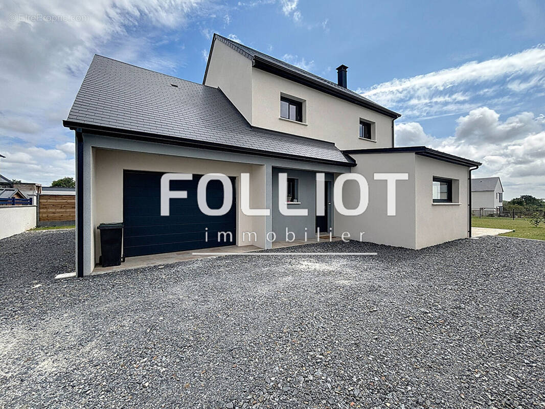 Maison à MONTMARTIN-SUR-MER