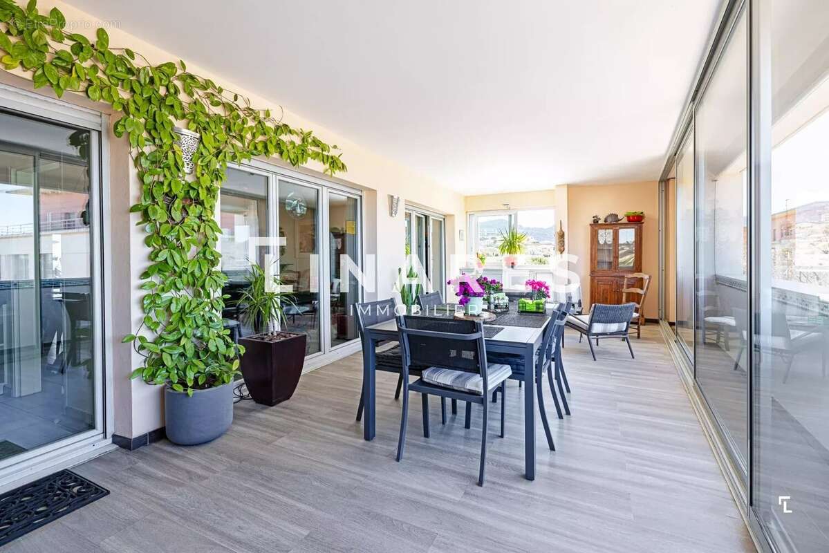 Appartement à MARSEILLE-8E