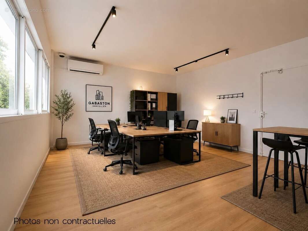 Commerce 63 m² à Marseille-7e  - photo 2