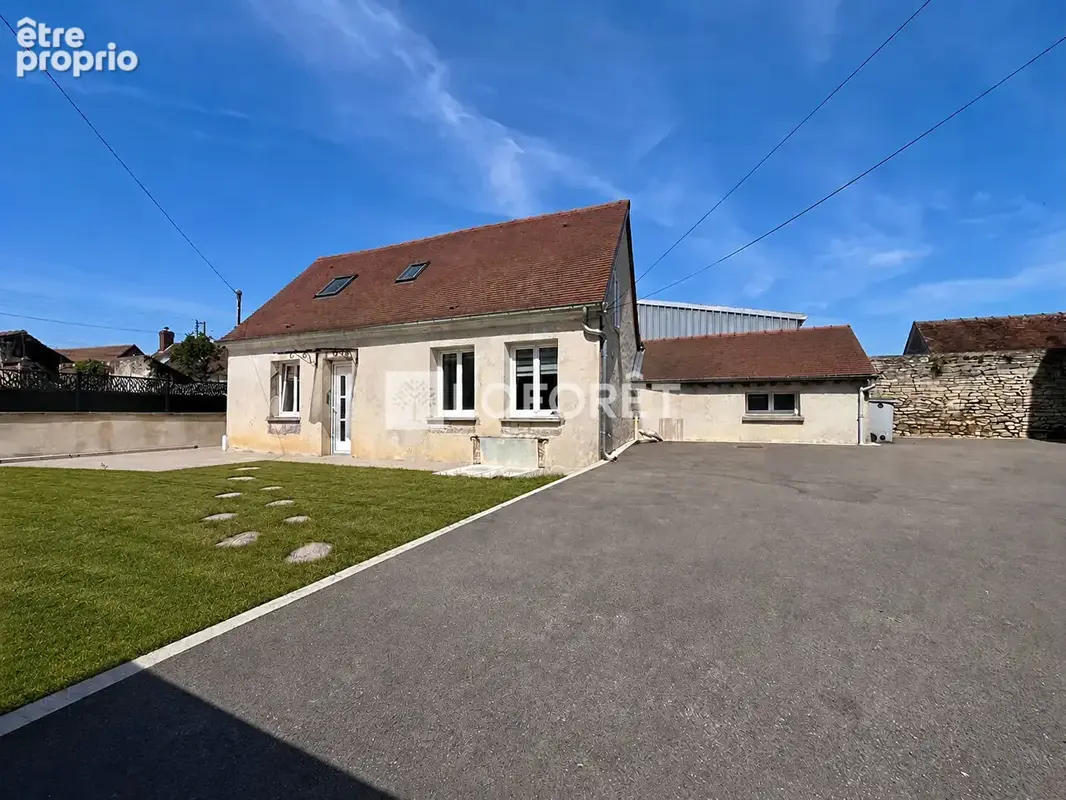 Photo Maison à Cires-Les-Mello au prix de 220 000€